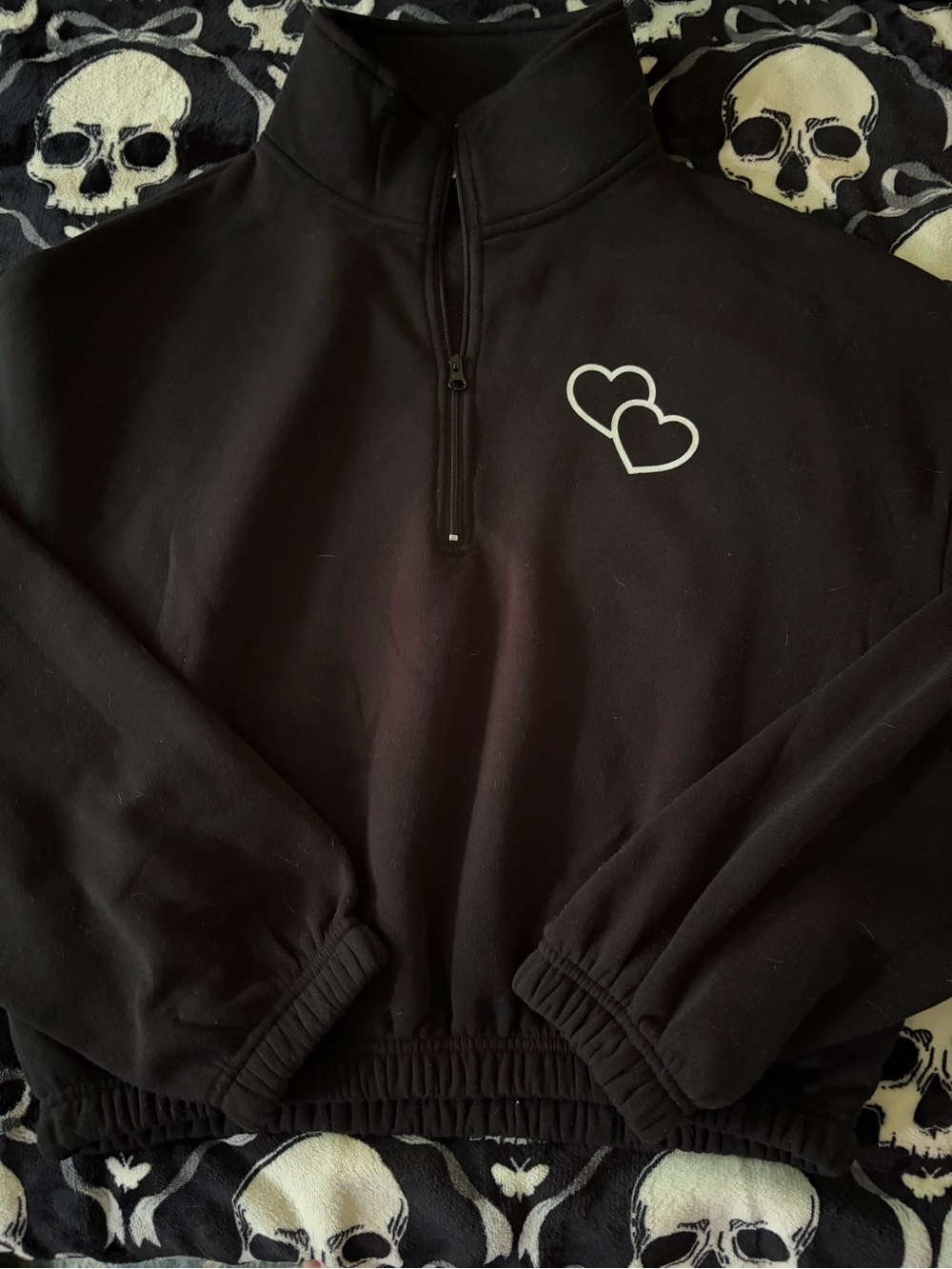 Celebrity Pink Black Half-Zip Turtleneck Pullover with White Heart Motif